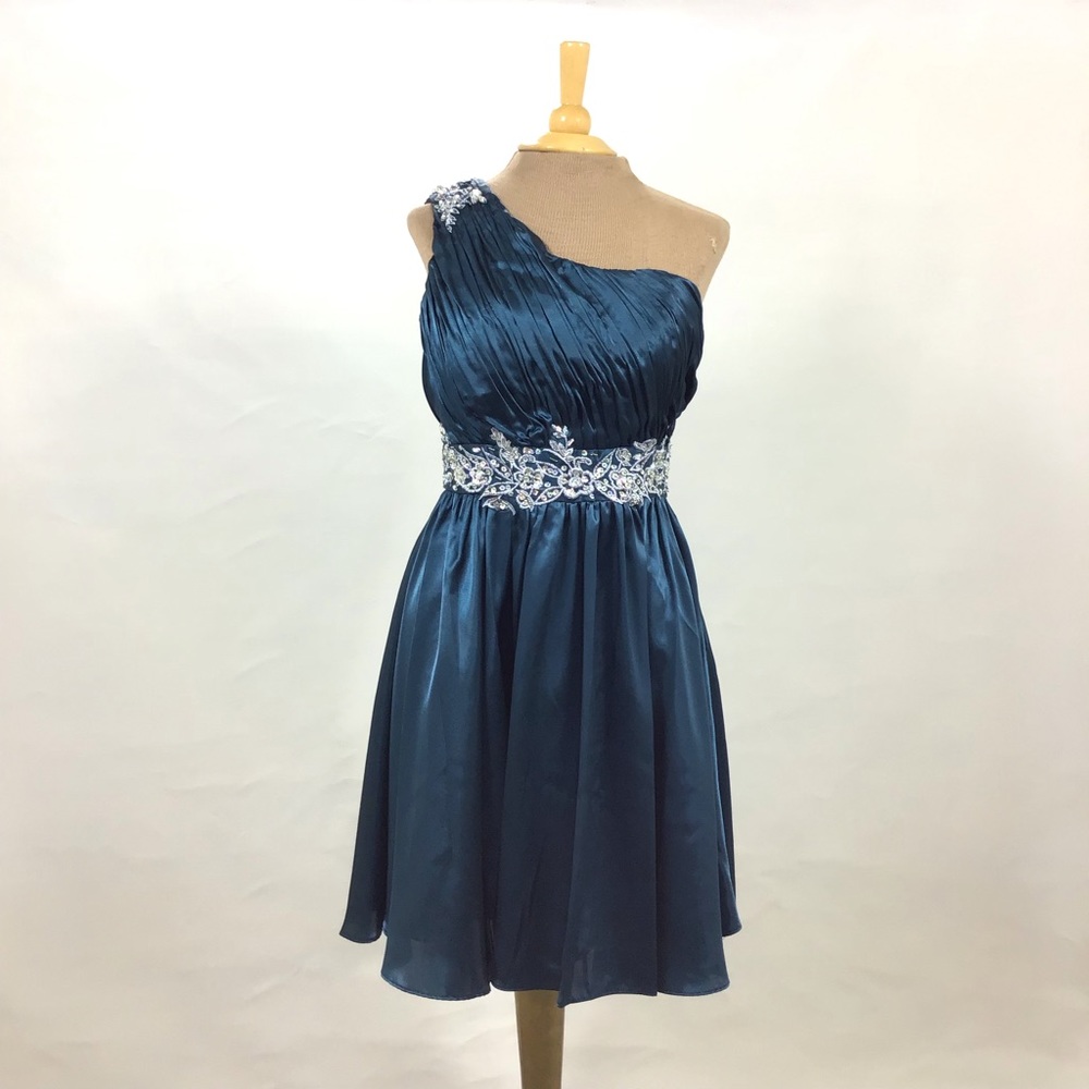 Nox Anabel | Blue One Shoulder Cocktail Dress